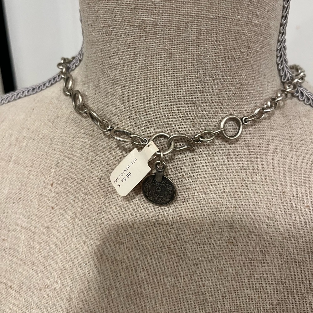 Silver statement necklace - Picture 2 of 3